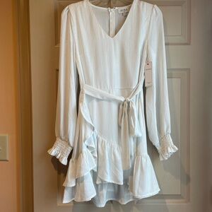 Red Dress Boutique Aura White Ruffled Dress w/Metallic Stripes, NWT, Size small.